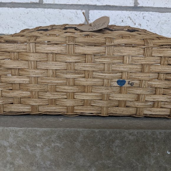 Handmade/Handwoven Rectangular Basket - Picture 5 of 5